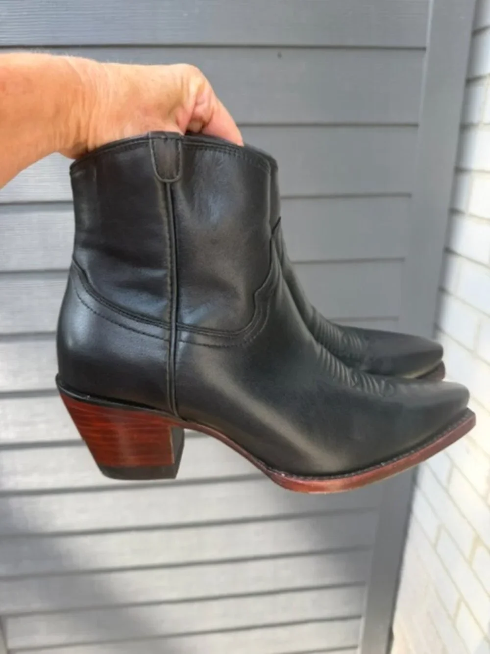 Tecovas Daisy Black Leather Ankle Boot 7